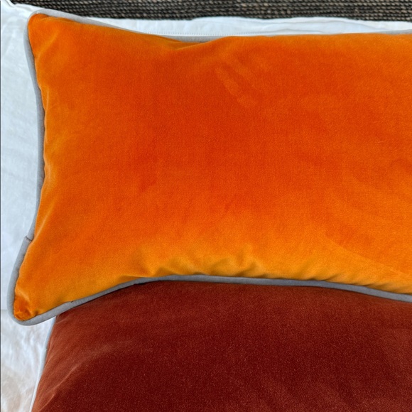 Room&Board 2 Felix Velvet Two-Tone Pillow Covers Sienna 20”w 13”h - Picture 2 of 5